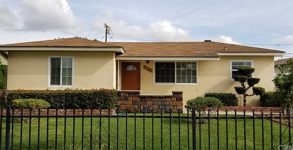 1st image of 22912 Berendo Ave