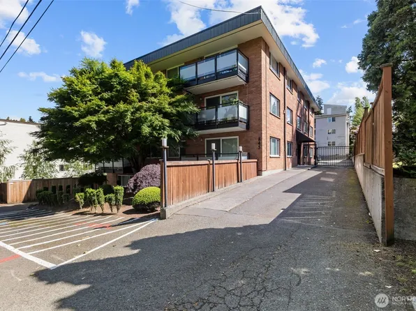 845 NE 125th Street #404, Seattle, WA 98125