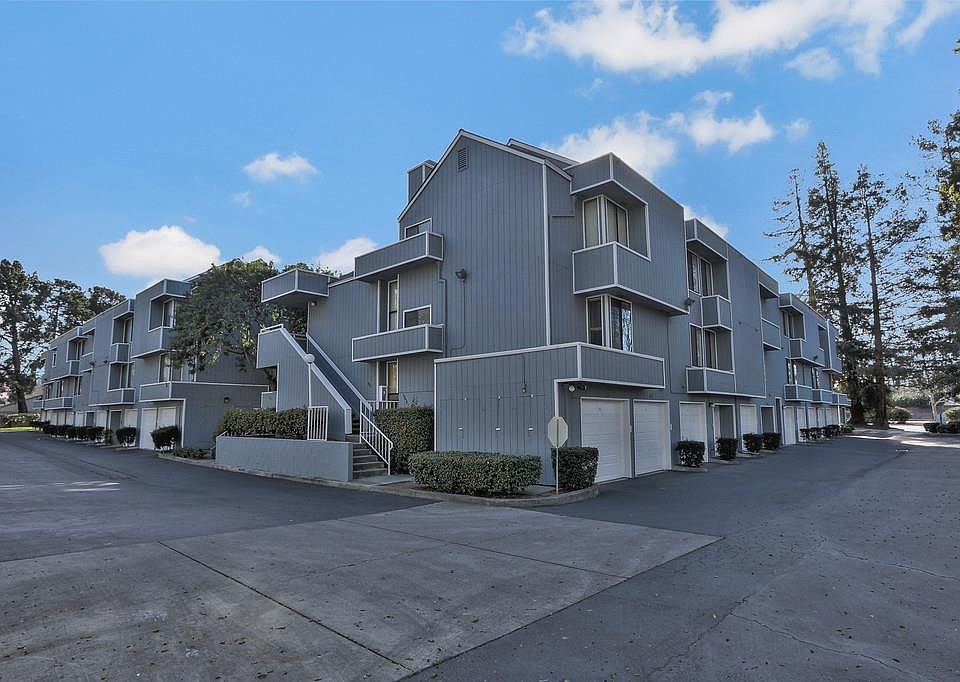 1st image of 926 La Barbera Dr