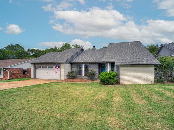3rd image of 4621 Brookwood Dr