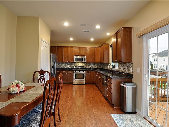 2nd image of 20 Charter Gate Dr