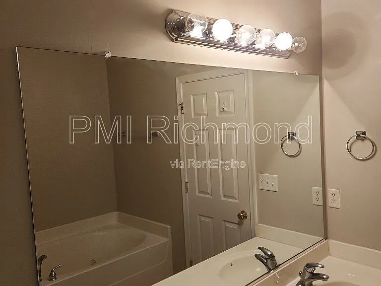 1252 Providence Knoll Dr — Photo 18