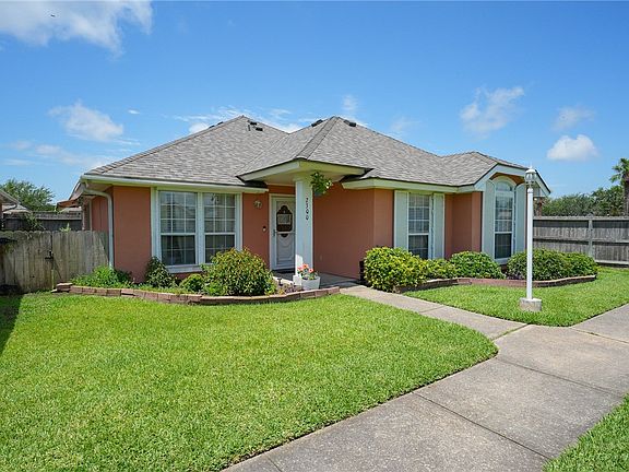 2nd image of 2300 Naples Dr