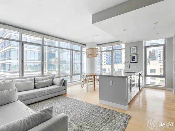 1 North Pier, Brooklyn, NY 11249