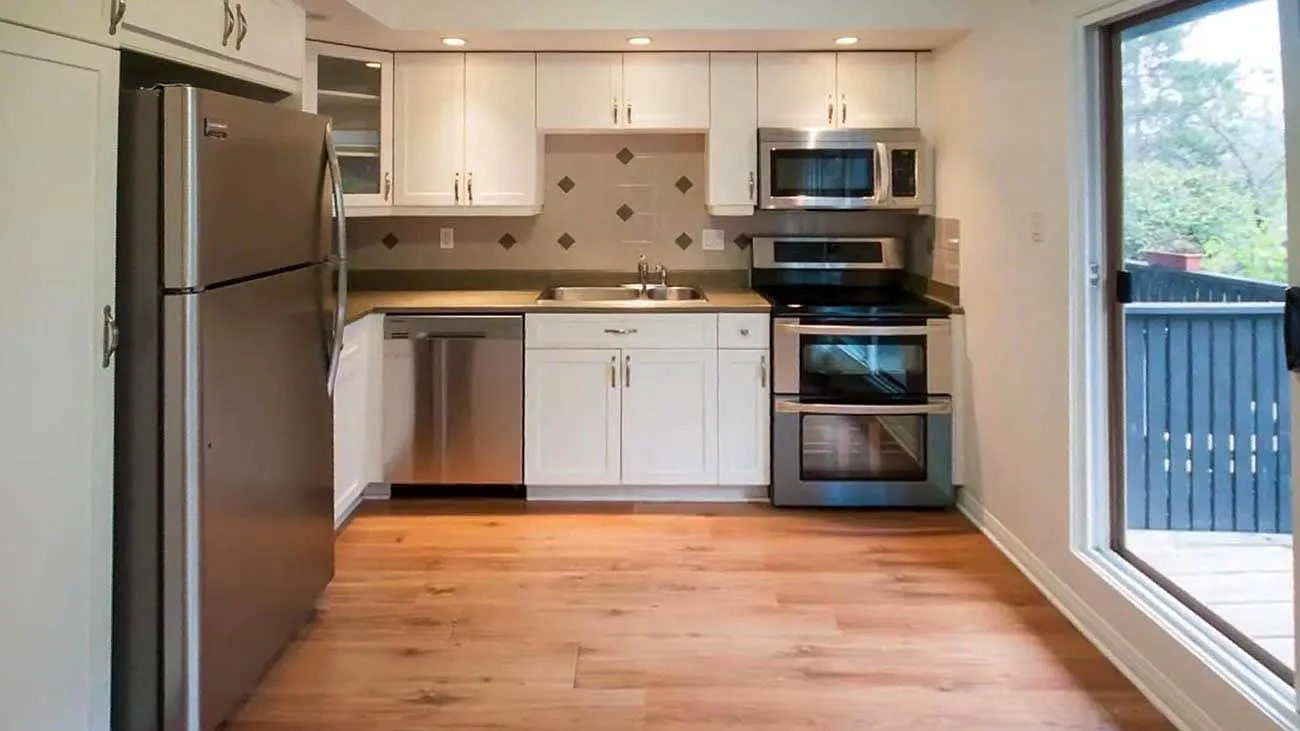 2 bed, 1113 sqft, $3,650 — Photo 2