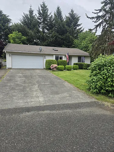 6008 Armour Loop SE Photo 1