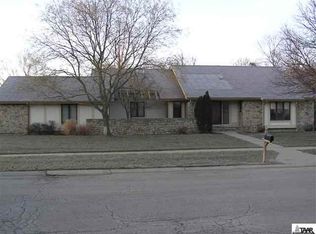 3537 SW Alameda Dr, Topeka, KS 66614