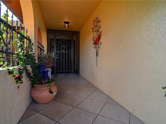 2nd image of 5716 Stonehaven Dr