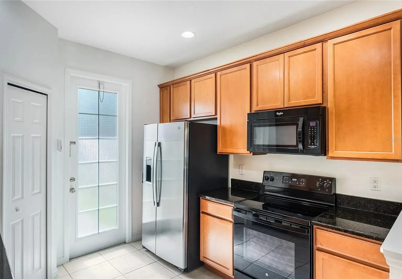 4 bed, 1426 sqft, $3,075 — Photo 4