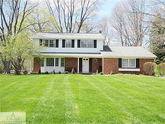 2nd image of 3207 W Broadmoor Dr