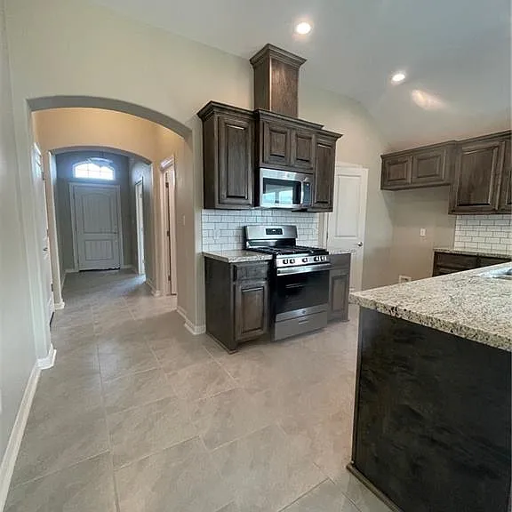 14333 Chalk Ridge Dr — Photo 3