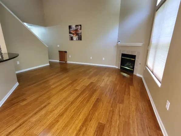 4933 Ivyvine Blvd, Dublin, OH 43016