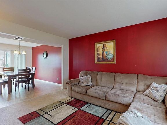 2nd image of 13134 Berry Blvd