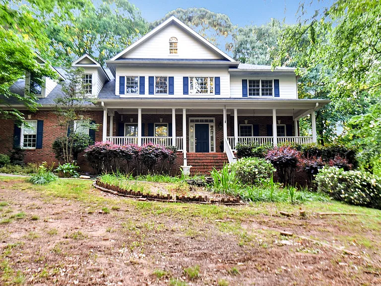 1170 Knob Creek Dr — Photo 2