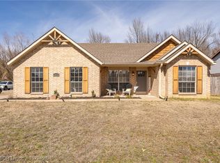 2530 Park Ave, Van Buren, AR 72956
