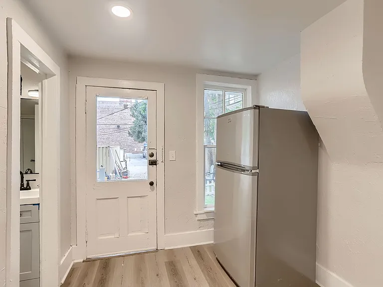 508 Pearl St — Photo 4