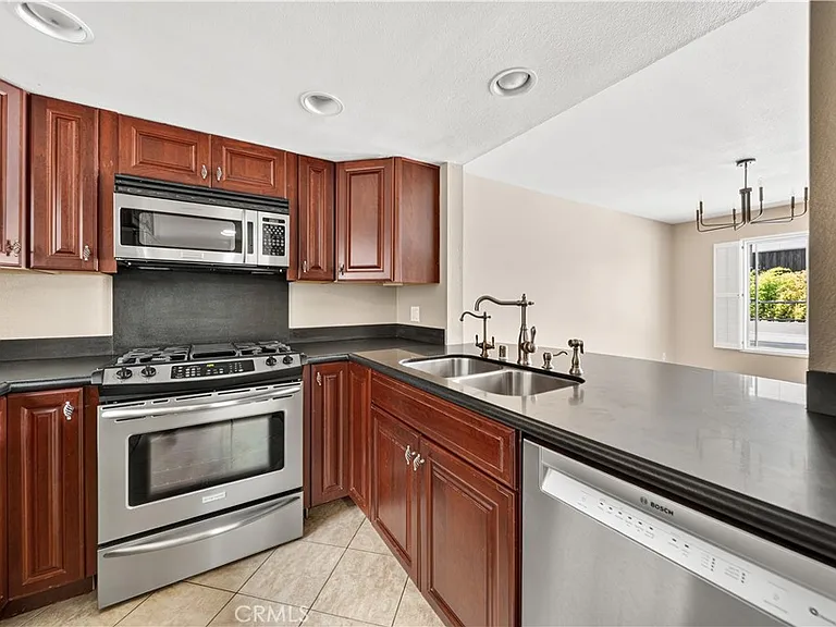 1234 Granville Ave #3 — Photo 11