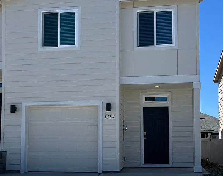 3734 S Roosevelt Pl — Photo 1