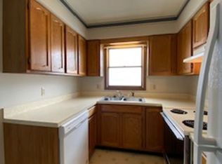 1906 N Sand Castle Dr APT D, Warsaw, IN 46582