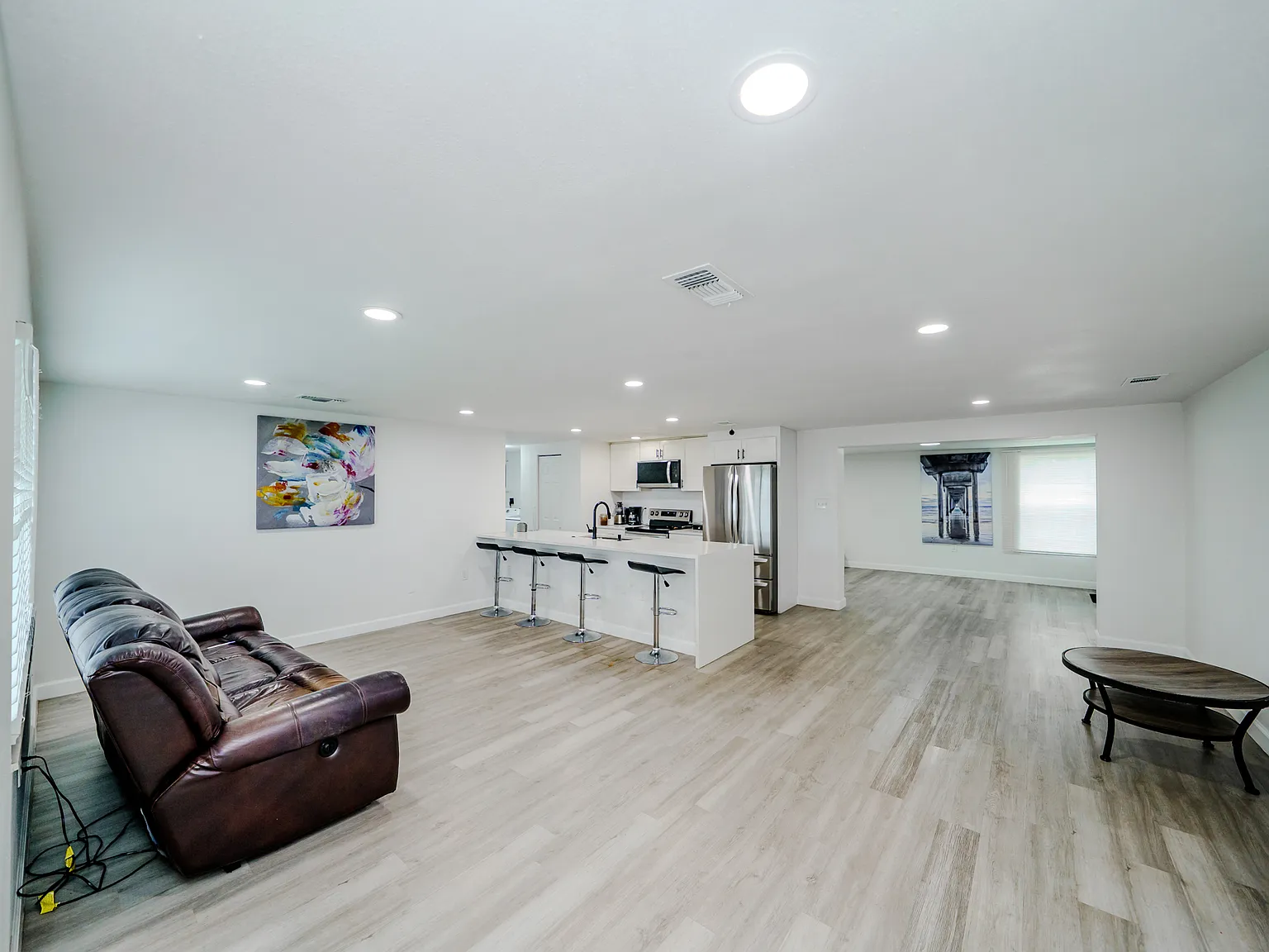 4 bed, 1715 sqft, $2,700 — Photo 3