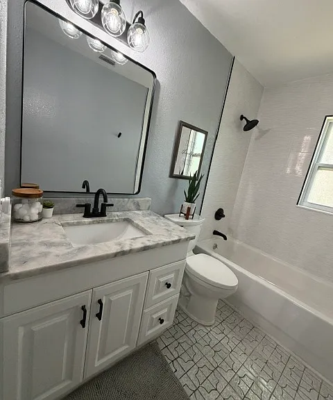 3006 N Tampa St — Photo 6