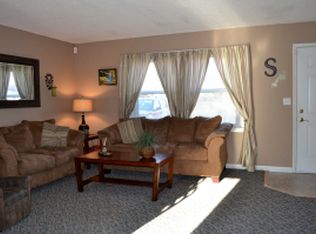8504 W Trails West Dr, Columbia, MO 65202