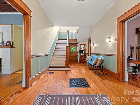 3rd image of 602 N Main St