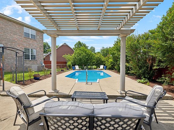 3rd image of 11008 Sligo Ct
