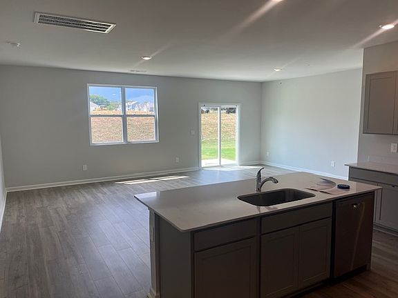 3rd image of 5425 Timberwalk Ln