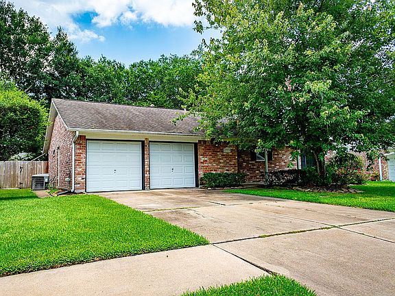 2nd image of 15719 Bougainvilla Ln