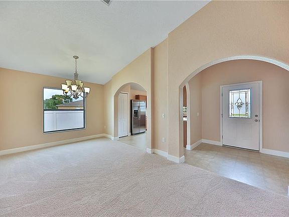 2nd image of 503 Terranova Cir