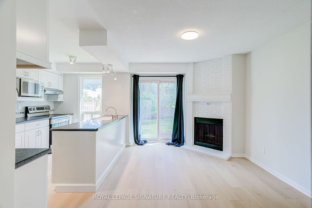 86 James Park Sq, Toronto, ON - View 5