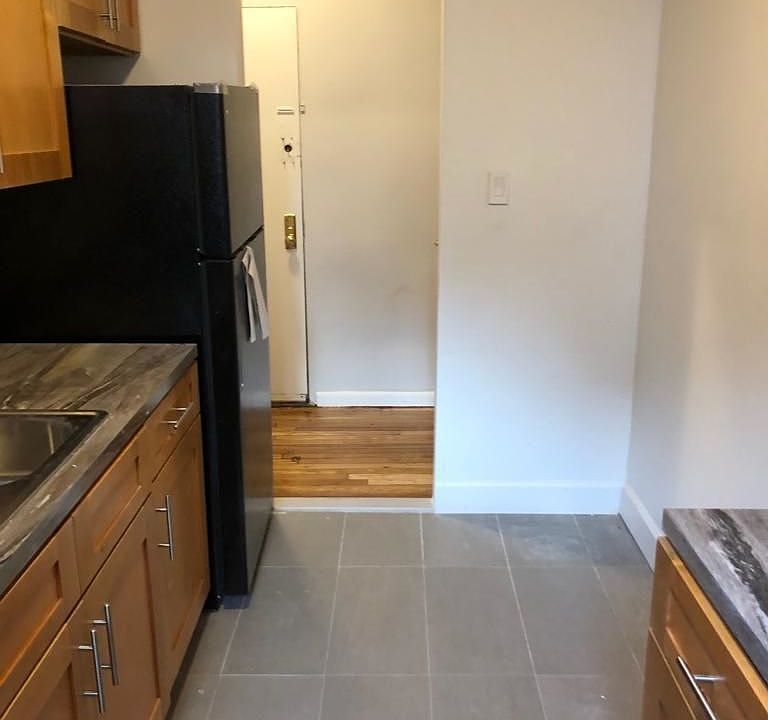 1st image of 303 Webster Ave APT 5G