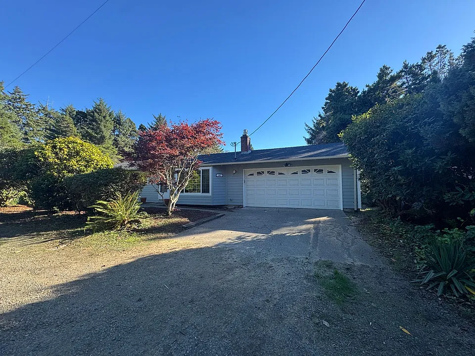 307 NW 25th St