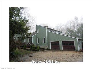 1st image of 31 Jennifer Ln
