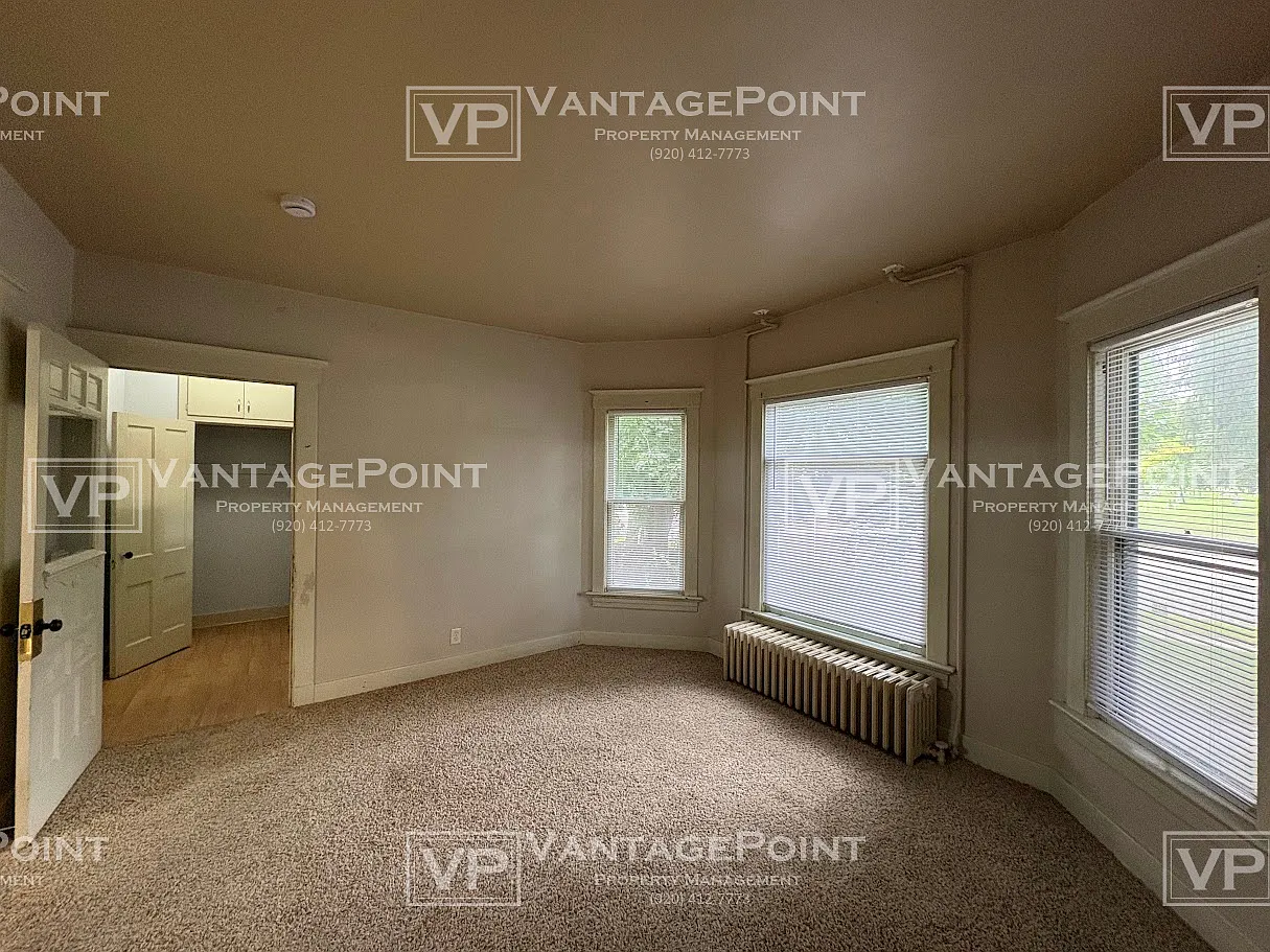 2118 - 2120 Michigan Avenue - OAN - 2118 — Photo 4