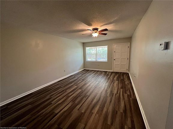 5th image of 1402 N Tropical Ave