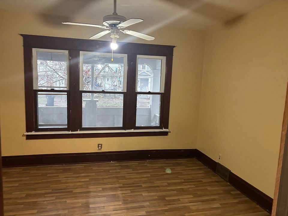 1st image of 39 La Force Pl Floor 1