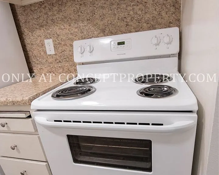 Foothill Terrace — Photo 106