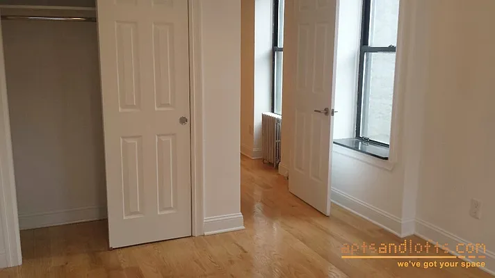 Rented by aptsandlofts.com | media 13