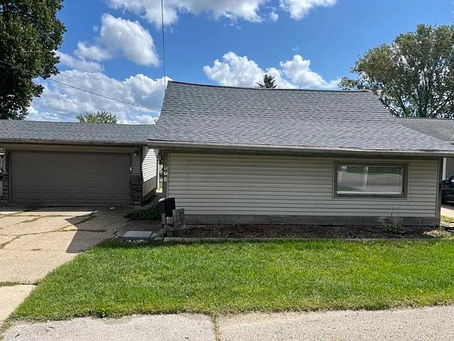 Lake Ave — Photo 32