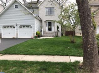 112 Canal View Dr, Lawrence Township, NJ 08648