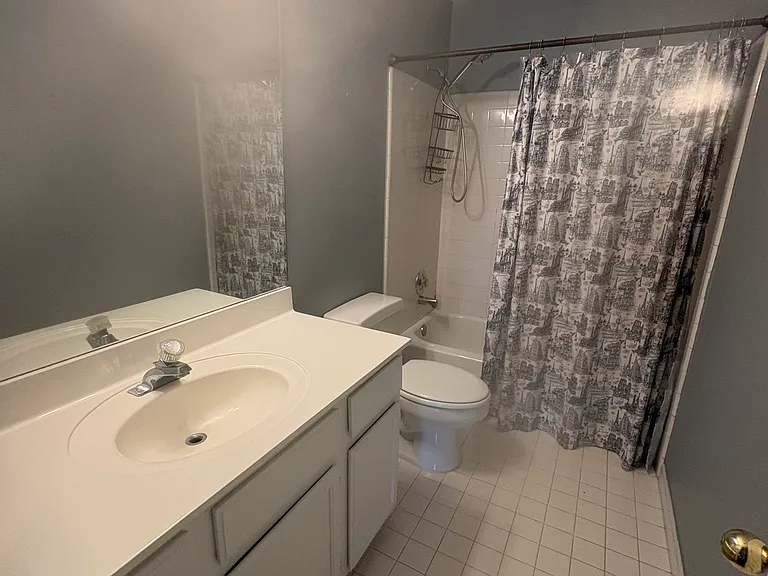 7305 Devonhall Way — Photo 8