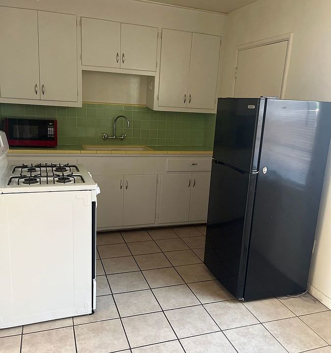 1st image of 3635 E Bellevue St