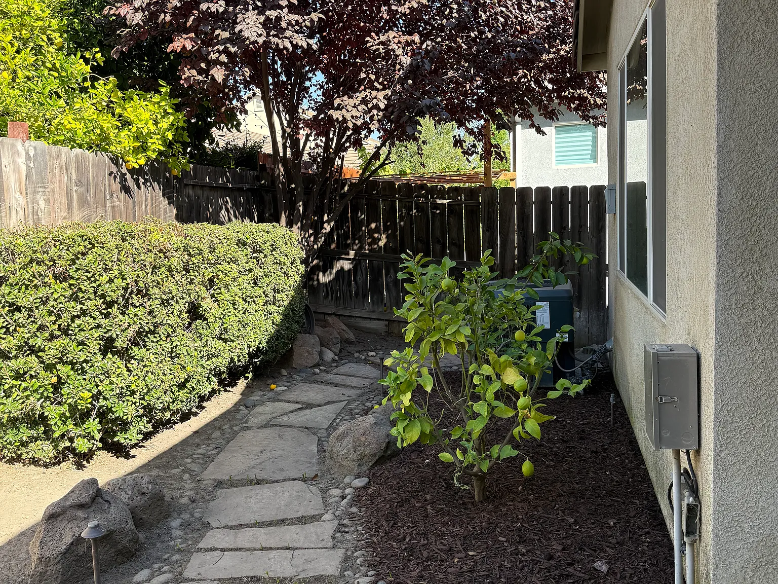 4 bed, 2095 sqft, $2,995 — Photo 4
