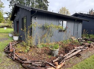 1889 Lancaster Rd, Freeland, WA 98249