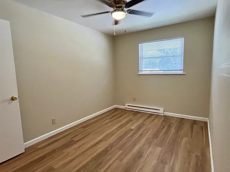 1901 S 1st St #7 — Photo 11