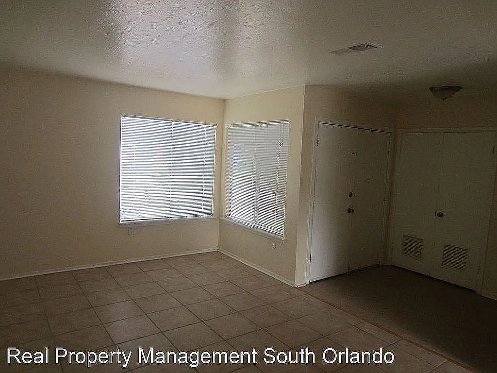 2434 Skan Ct #15-G — Photo 4