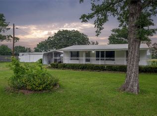 1522 W Woods Dr, Kemp, TX 75143