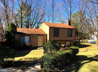 2233 Cocquina Dr, Reston, VA 20191